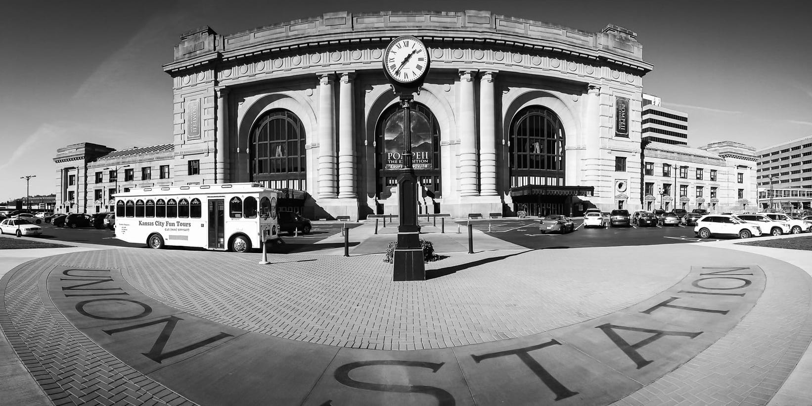 Kansas City Union Station. Photo by Flickr user Schnitzel Bank.